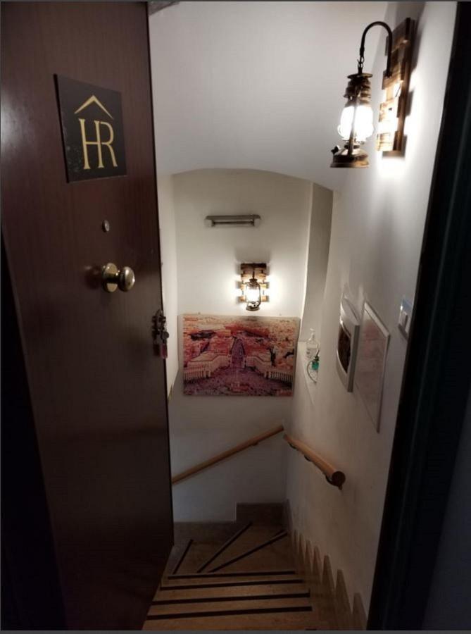 Lovely Basement Trevi Fountain Appartement *